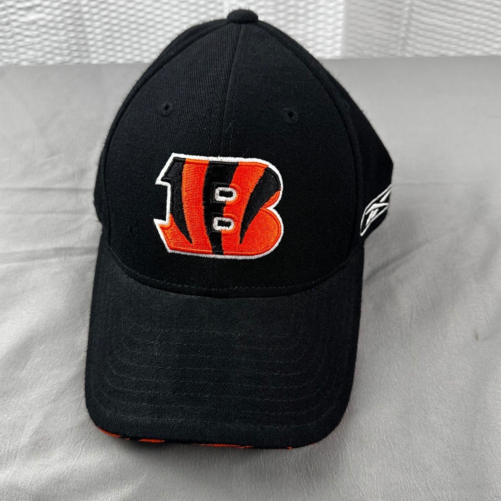 Cincinnati Bengals Official NFL Reebok Adjustable Hat Cap Black‎ 6 3/4